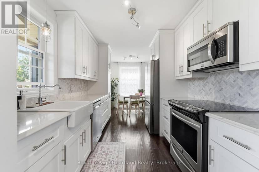 770 Scott Street W, North Perth, photo 3