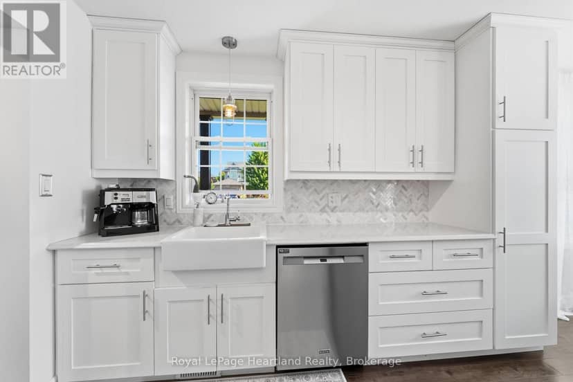770 Scott Street W, North Perth, photo 5