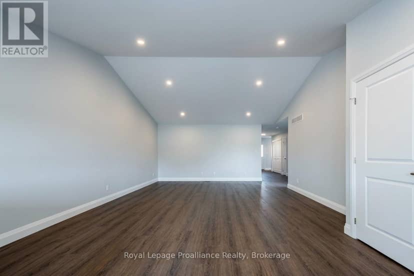 44 Mackenzie John Crescent, Brighton, photo 4