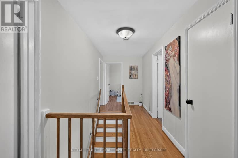 289 Avenue Road — photo 21 of 37