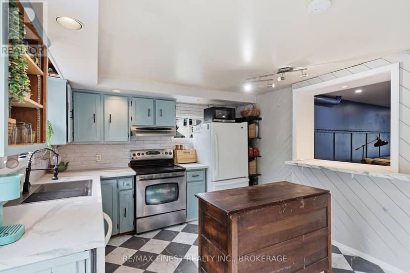 348 Charles Street N — photo 15 of 35