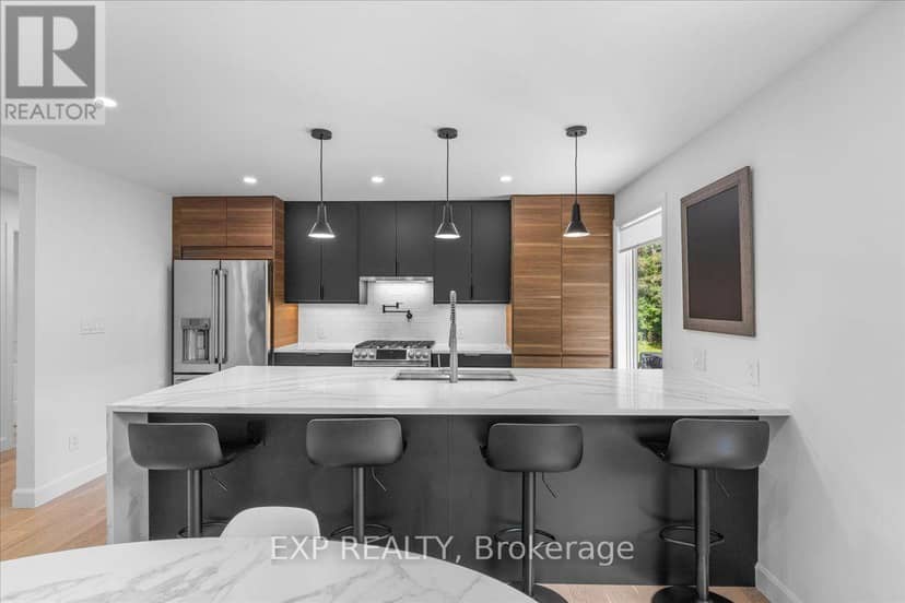 5466 Edgewater Drive — photo 12 of 40