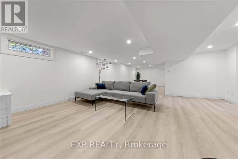 5466 Edgewater Drive — photo 31 of 40