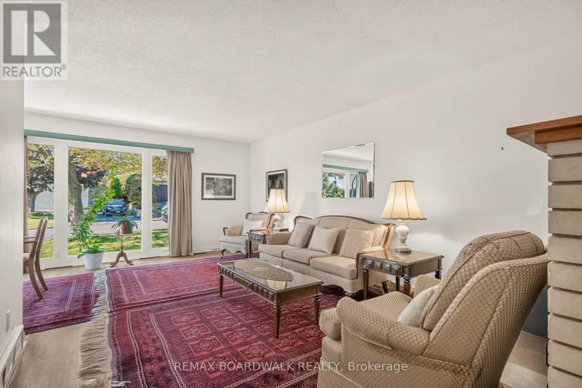 7 Charkay Street, Ottawa, photo 8