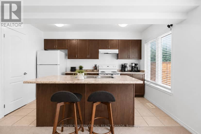 77 Franks Way, Barrie, photo 6