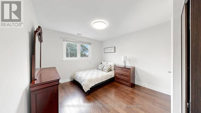 3163 Ibbetson Crescent — photo 18 of 40