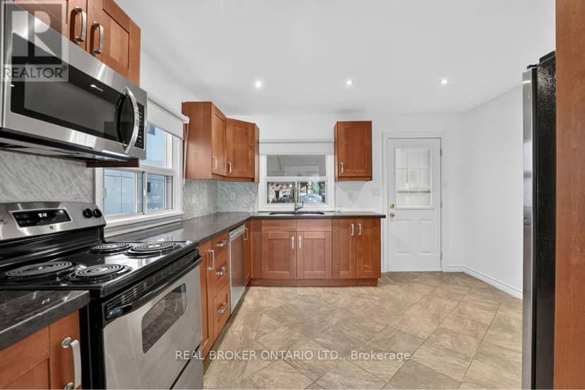 1024 Roosevelt Road — photo 10 of 40