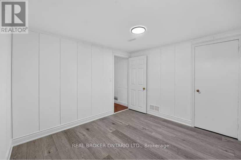 1024 Roosevelt Road — photo 33 of 40