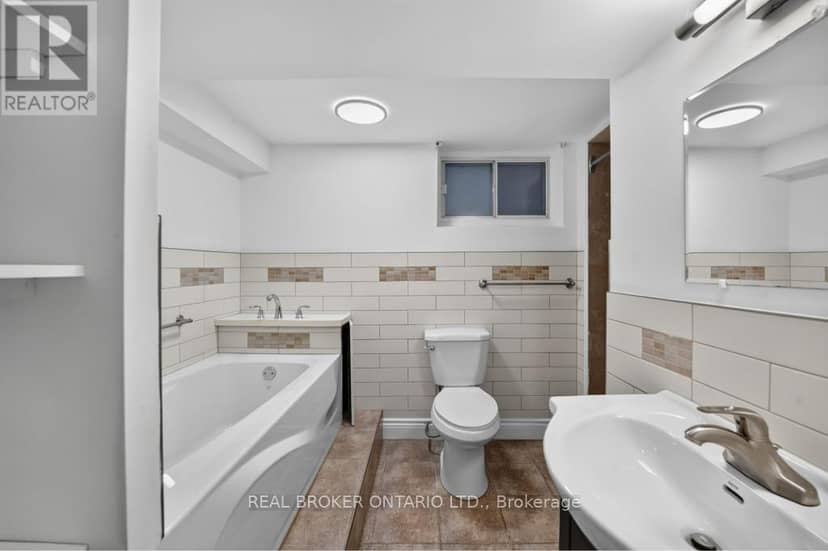1024 Roosevelt Road — photo 34 of 40