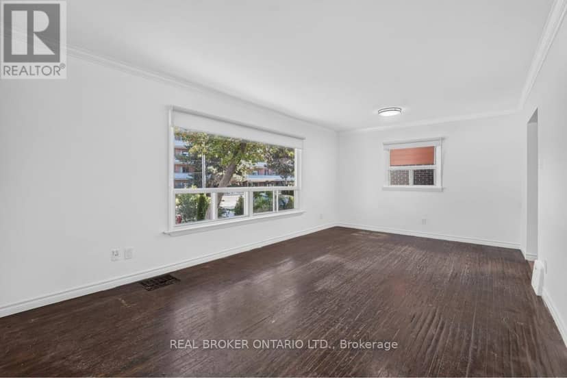 1024 Roosevelt Road — photo 7 of 40