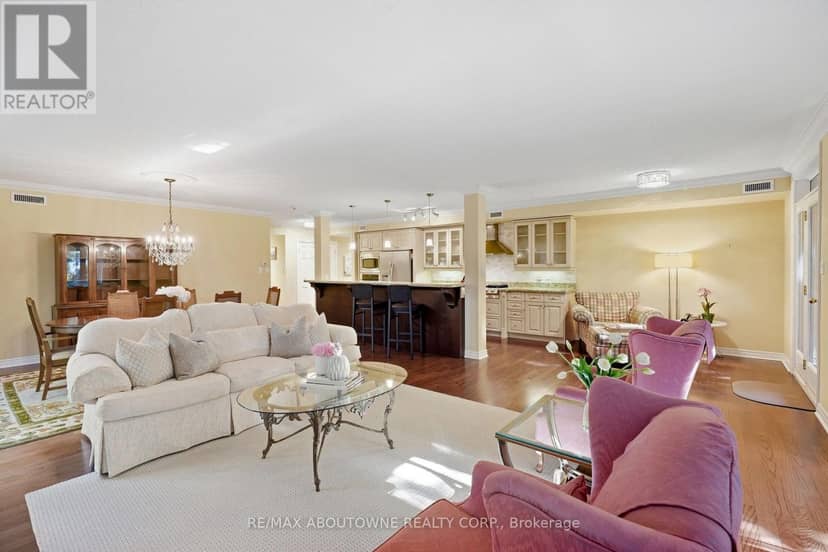 301 - 390 Upper Middle Road — photo 14 of 37