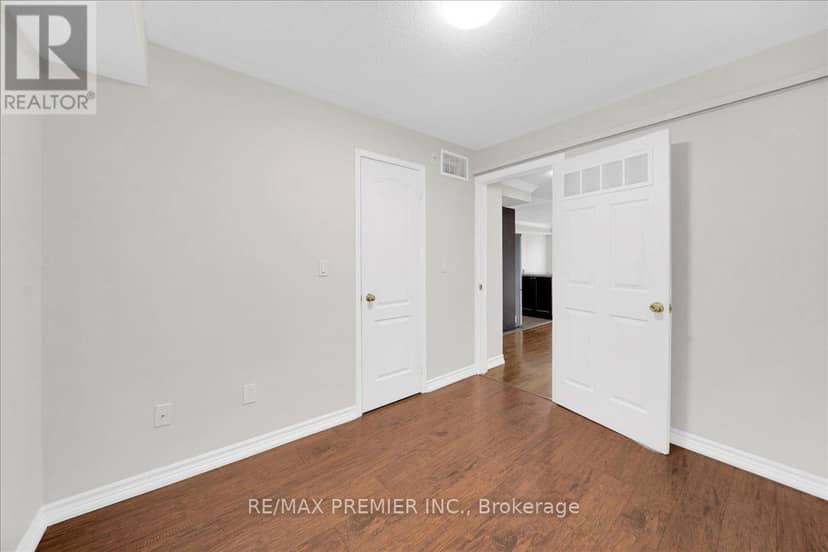 8 - 141 Isaac Devins Boulevard — photo 17 of 23