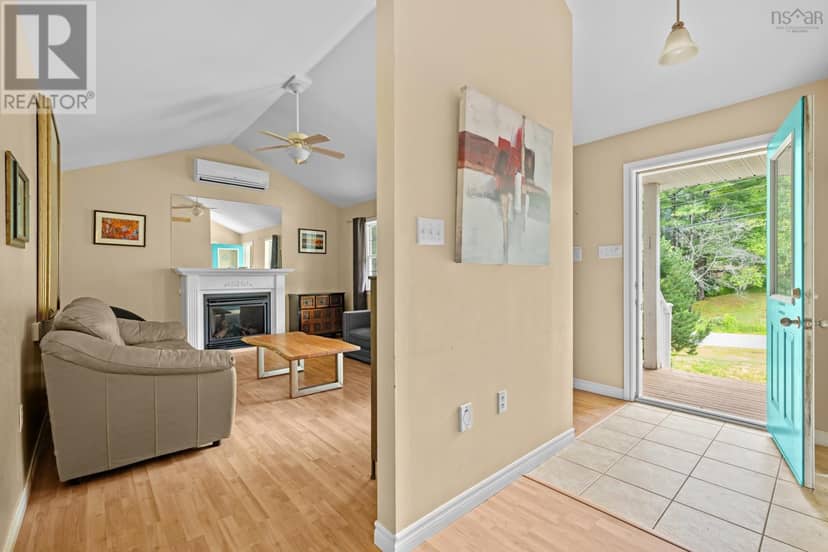 104 Bluenose Avenue — photo 12 of 40