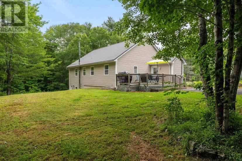 104 Bluenose Avenue, Pleasantville, photo 8