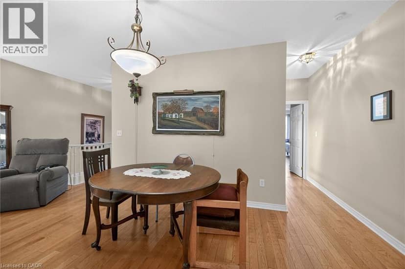 59 RIVEROAKS Drive — photo 7 of 40