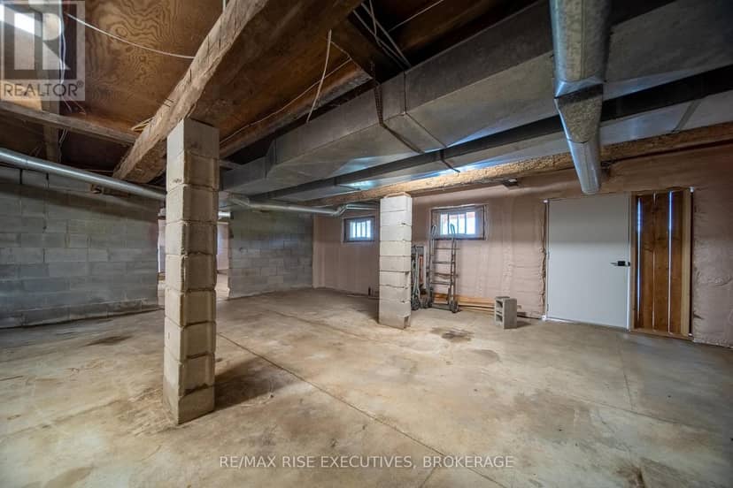 1040 Buckhorn Lane — photo 20 of 40