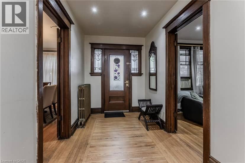 1088 KING Street E — photo 14 of 40