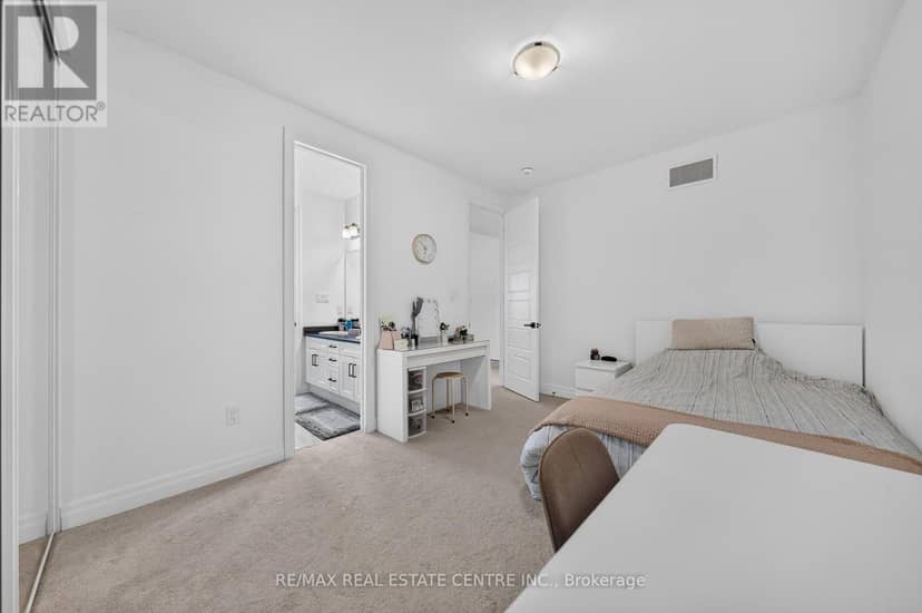 1404 Kovachik Boulevard — photo 27 of 40