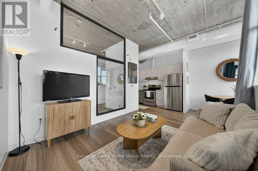 304 - 120 Huron Street — photo 16 of 40