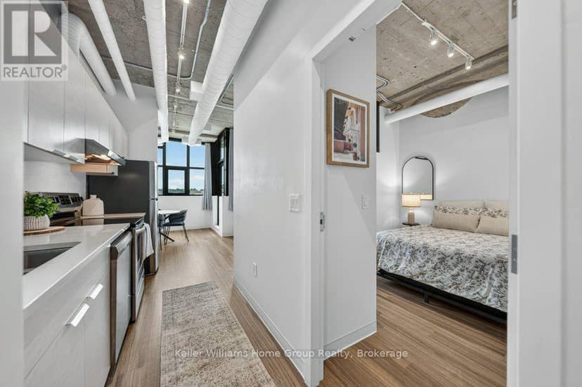 304 - 120 Huron Street — photo 23 of 40