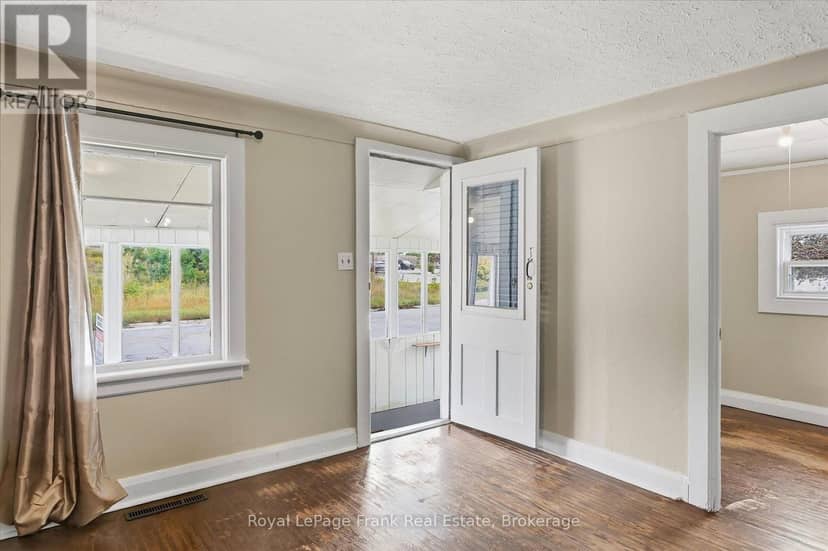 73 Lindsay Street N, Kawartha Lakes, photo 7