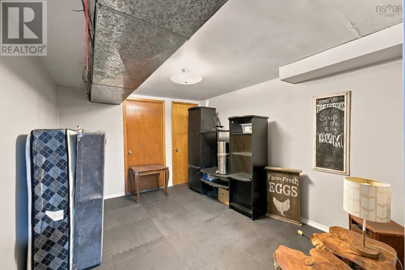 1530 Riverside Road — photo 31 of 40