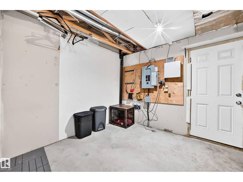 #146 5604 199 ST NW — photo 36 of 40
