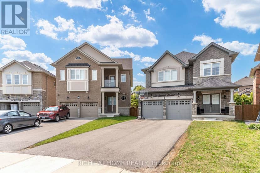 51 Rosewell Crescent — photo 3 of 40