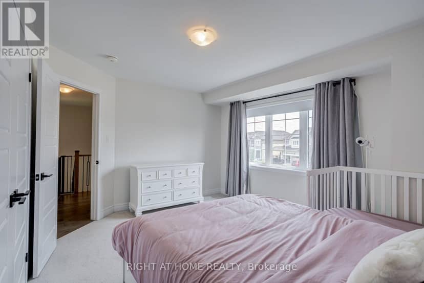 51 Rosewell Crescent — photo 37 of 40