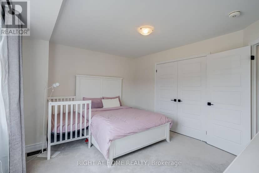 51 Rosewell Crescent — photo 38 of 40