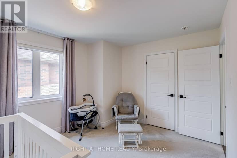 51 Rosewell Crescent — photo 40 of 40