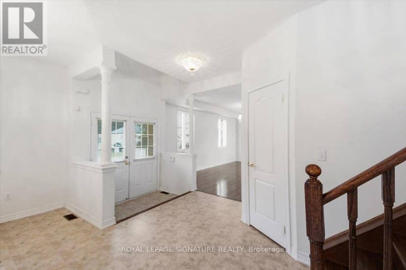 106 Craggview Drive, Toronto, photo 4