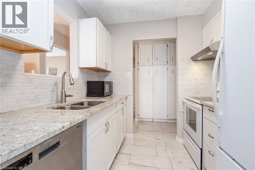 71 VANIER Drive Unit# 310 — photo 16 of 40