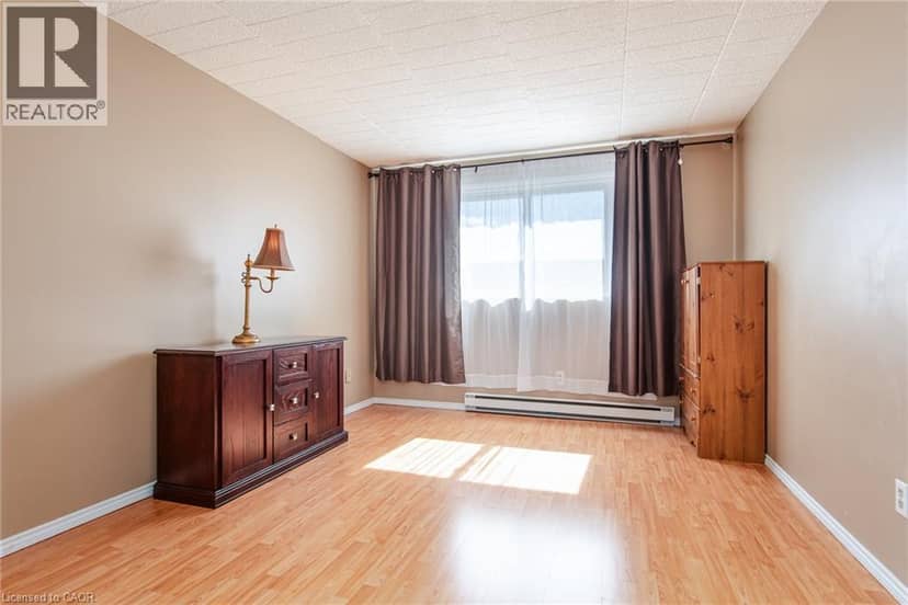71 VANIER Drive Unit# 310 — photo 39 of 40