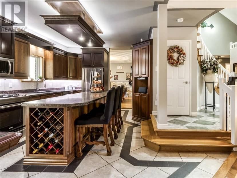 2281 Fleming Street — photo 15 of 39