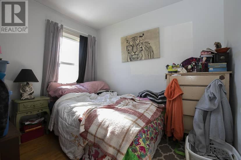 133 Bellevue AVE — photo 13 of 25
