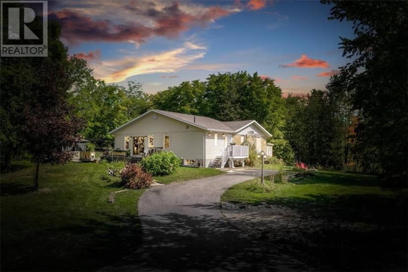 84 Holiday Haven Road, Manitowaning, photo 2