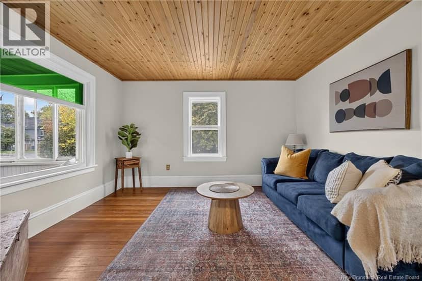 877 Barker Street — photo 11 of 36