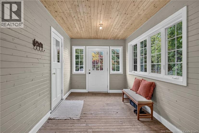 877 Barker Street — photo 18 of 36