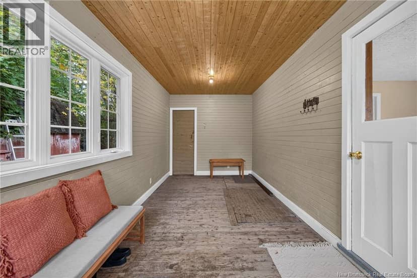 877 Barker Street — photo 19 of 36