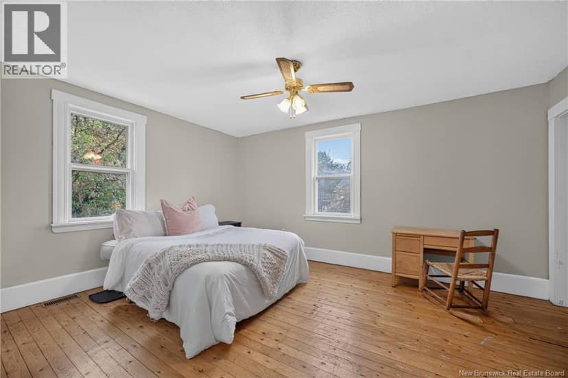 877 Barker Street — photo 22 of 36