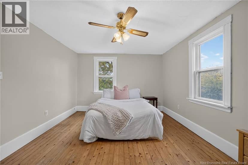 877 Barker Street — photo 23 of 36