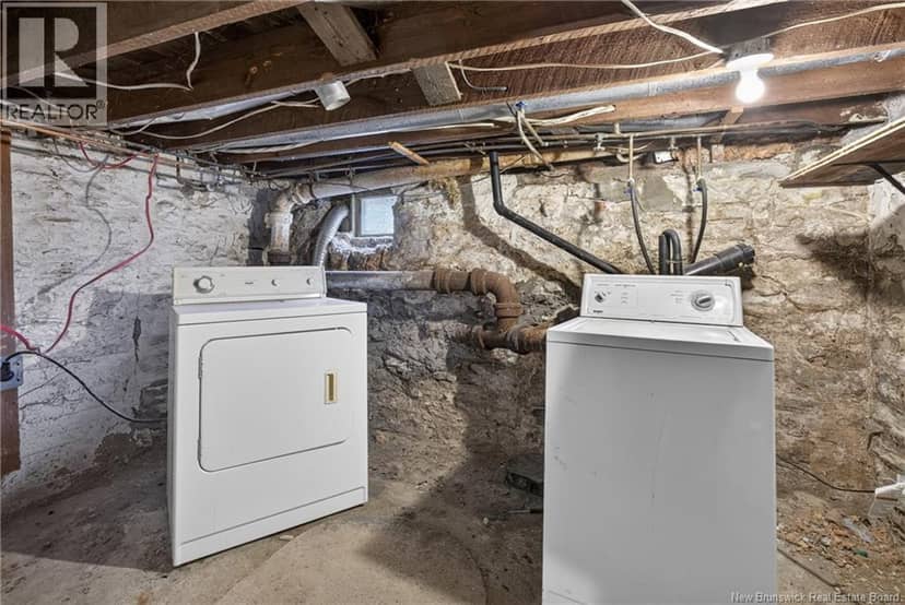 877 Barker Street — photo 31 of 36