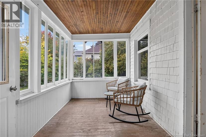 877 Barker Street — photo 8 of 36