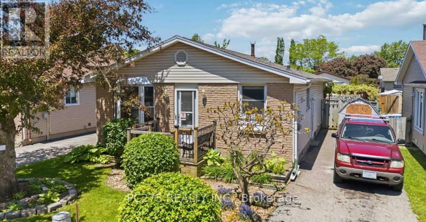 82 Muriel Crescent, London South, photo 2