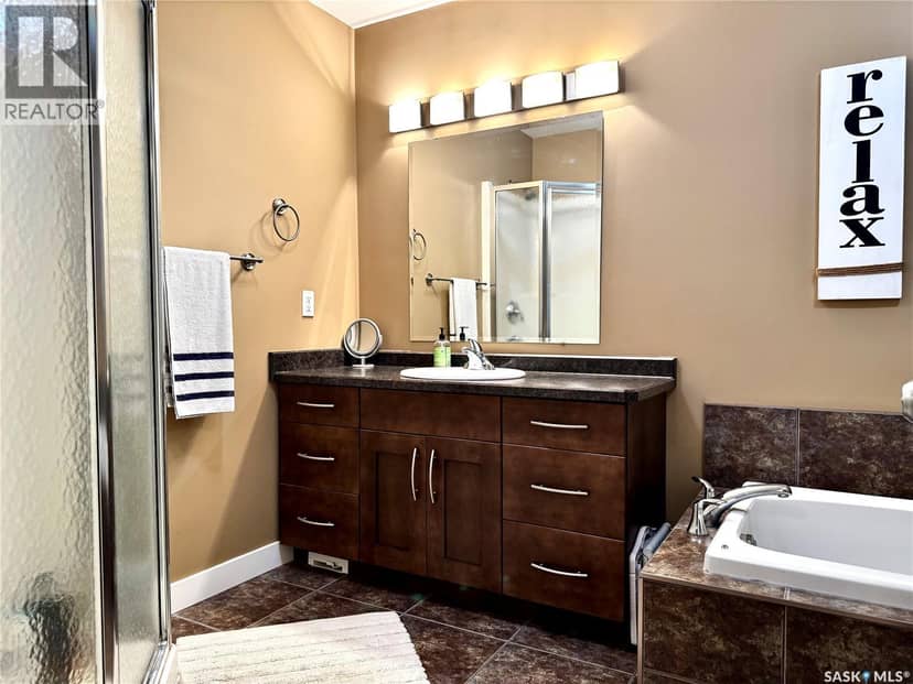 6 Islander DRIVE — photo 21 of 40