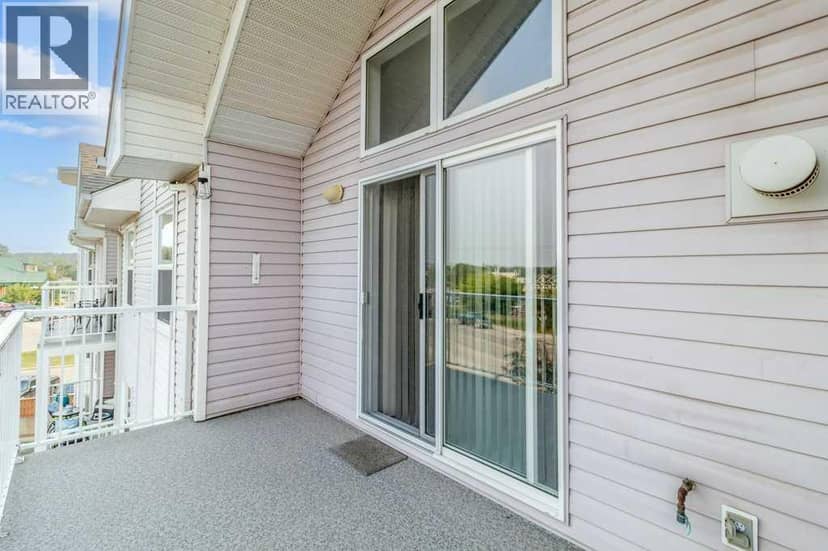 306, 5435 Lakeshore Drive — photo 19 of 20
