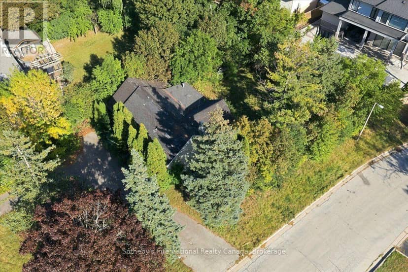 1428 Rebecca Street, Oakville