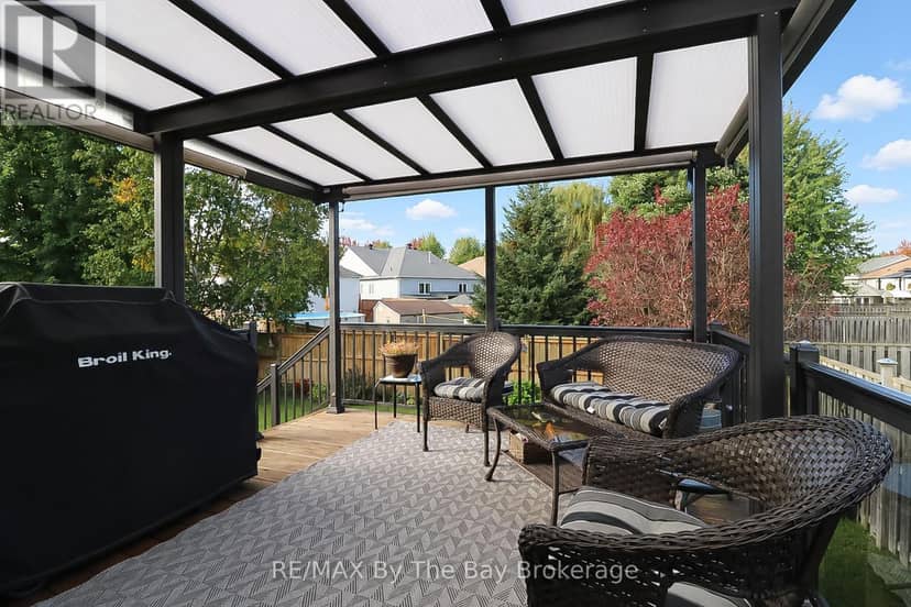 8 Middleport Drive — photo 30 of 40