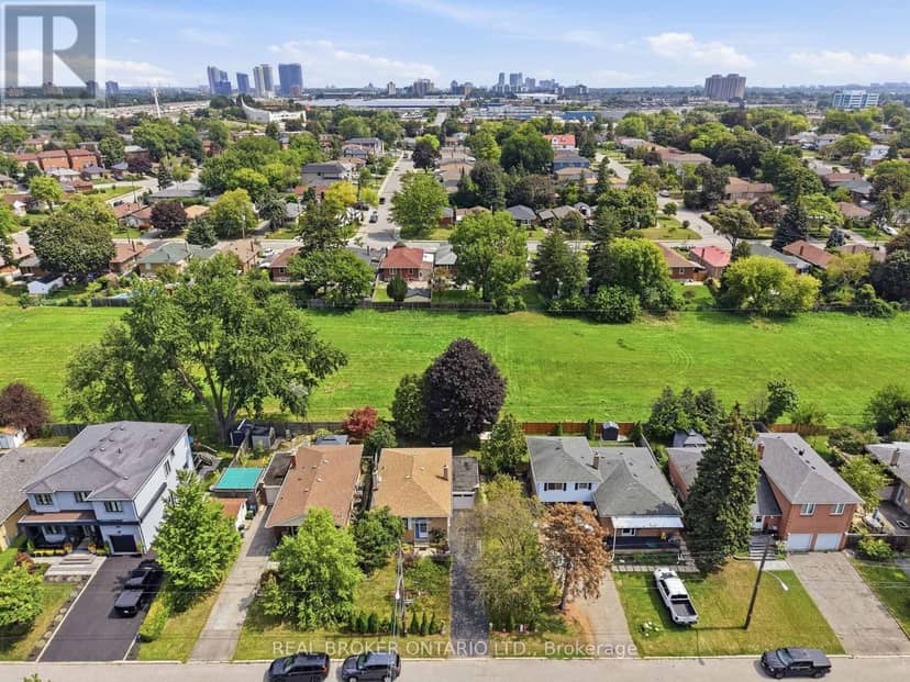 88 Cavehill Crescent — photo 1 of 26